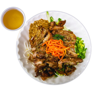 S5. Lemongrass Chicken Noodle Salad