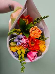 Beautiful Spring: Season’s Best Bloom Bag