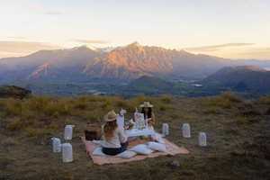 Our Picnics: Sip&Paint Picnic