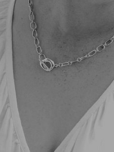 Products: GOSIA NECKLACE - Pigment studio