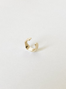 Products: LUCIEN EAR CUFF - Pigment studio