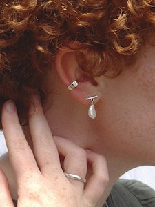 Products: VITA EARRINGS - Pigment studio