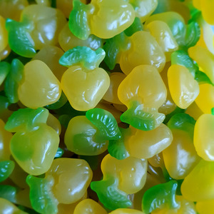 Green: Mayceys Sour Apples