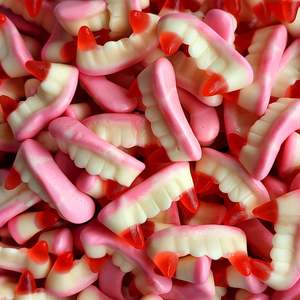 Halloween: Red Fangs