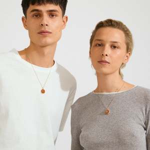 Gold Jewellery: Sense Necklace - Gold Plated/Agate