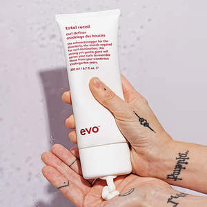 Evo: total recoil curl definer
200ml