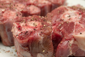 Products: Grass Fed Beef Oxtail (1kg) piriesbutchery