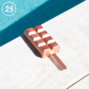 Products: Acrylic Cakesicle Sticks - Rose Gold 25pk - Pixie Party Boutique