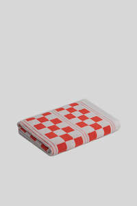 1 BAINA: Busby Pool Towel - Cloud & Ranch Red