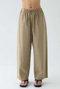 Effortless Pant - Sand
