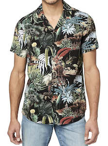 Mens Shirts: Men's Jungle Print Shirt (Medium & XL)