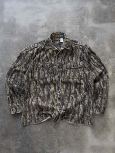 Vintage Camo: Vintage Cabela’s Camo Shirt (L)