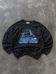 Vintage Sweatshirts: Vintage 90s New Year’s Revolution Sweatshirt (L)