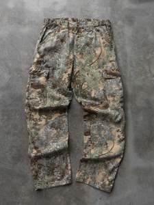 Vintage Camo: Vintage King's Camo Desert Shadow Cargo Pants (M)