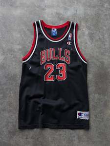 Vintage 90s Black Champion Jordan Chicago Bulls NBA Jersey (18-20Y)
