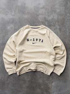 Vintage 00s Cream Nike Sweatshirt (L)