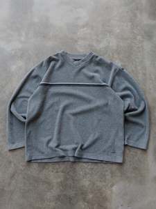Vintage 90s Grey Tommy Hilfiger Fleece Sweatshirt (L)