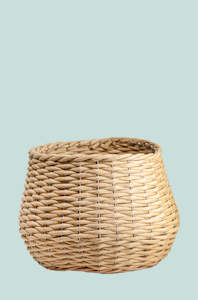 Baskets Natural Planters: Wire Paper Basket Planter Range - Fits Medium Plants