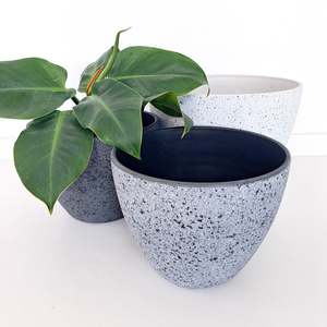 Pots And Planters: Nova Pots