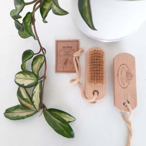 Care Gifts Accessories: Nail Brush on Rope