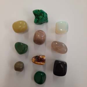 Earth Planets: Tumbled Gemstone - 10 assorted