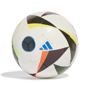 Adidas Balls: Adidas Fussballliebe Training Sala Football
