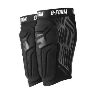 Shinpads: G-Form - V2 Shin Guard - Black / Black Gloss - Youth