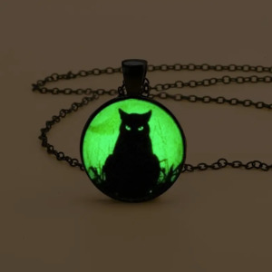Glowing Cat Necklace