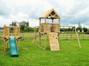 Products: ARMSTRONG Combo Playground – PlayZone