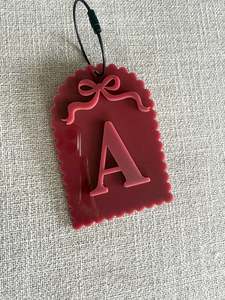 New Art: Scallop Bow Initial Keyring