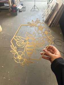 Home Decor 1: Bumblebee & Flowers