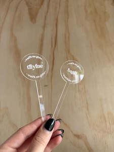 Clear Garden Stakes – 3mm Etched Acrylic