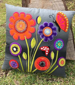 Wendy Williams Patterns: Baby Blooms Cushion Pattern - Wendy Williams
