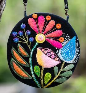 Garden Party Bag Pattern - Wendy Williams