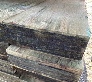 Laminated Veneer Lumber: LVL 2400x145x45mm H3.2 Seconds