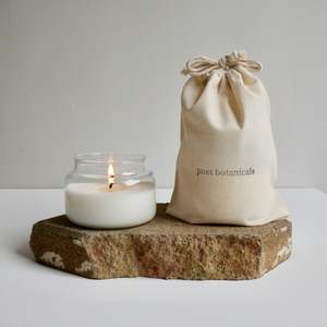 Natural Clean Burning Aromatherapycandles: NOVA Aromatherapy Candle | Jasmine Blossom & Mandarin