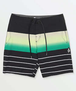 Mens Boardshorts: Volcom Quarta Fade Mod 19" Boardshorts