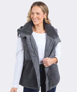 Elm Alaska Quilted Vest - Charcoal