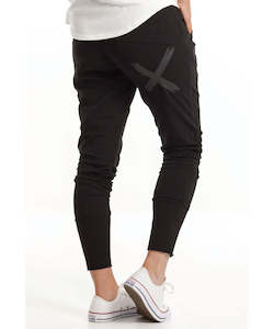 Homelee Apartment Pants Winter - Black W/ Matte Black X