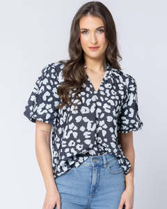 Seeking Lola Treasure Top - Slate