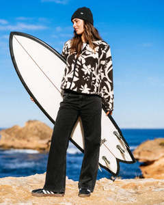 Women: Rip Curl Aggie Relaxed Jeans - Black
