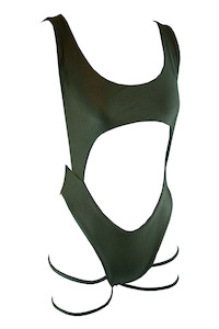 One Piece: Praying Mantis One-Piece