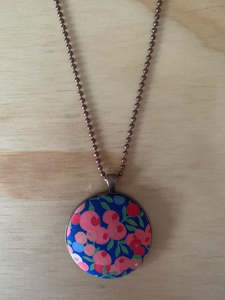 Giftware: Blue/Pink Fabric Necklace