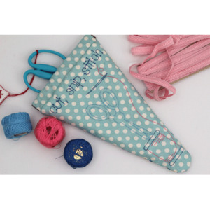 Hugs Kisses: Scissor Cozy Pattern