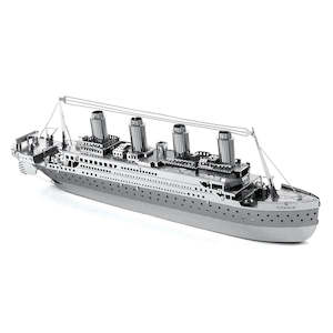 Model Building Boats Ships: Metal Earth - Titanic