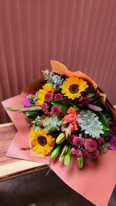 Products: Seasonal Bouquet