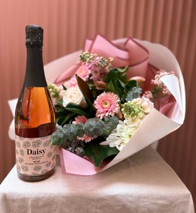 Daisy Bouquet + Wine Bundle