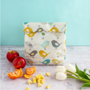 Lunch Bag: Oil Cloth Reusable Lunch Bag - Scandi Birds