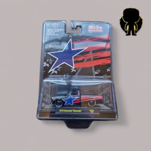 Hot Wheels Die Cast: M2 Machines - 1979 Chevrolet Silverado