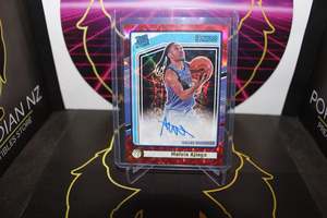 Nba Trading Cards: NBA - Melvin Ajinca